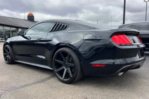 More photos of 2017 Ford Mustang V6 at AutoGiant USA Indianapolis, IN