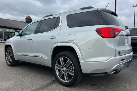 More photos of 2019 GMC Acadia Denali at AutoGiant USA Indianapolis, IN