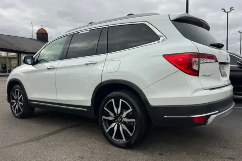More photos of 2020 Honda Pilot Touring at AutoGiant USA Indianapolis, IN