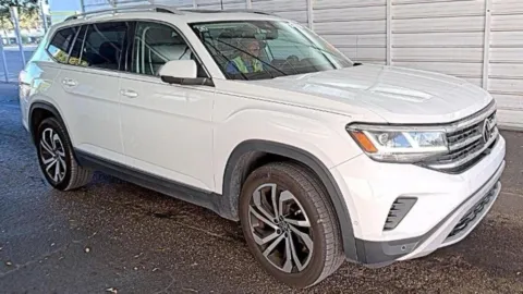 Photos of 2021 Volkswagen Atlas 2.0T SEL Premium for sale in Indianapolis, IN at AutoGiant USA Indianapolis