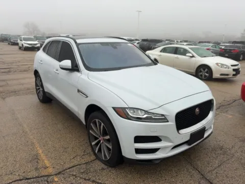 Photos of 2018 Jaguar F-PACE 35t Prestige for sale in Indianapolis, IN at AutoGiant USA Indianapolis