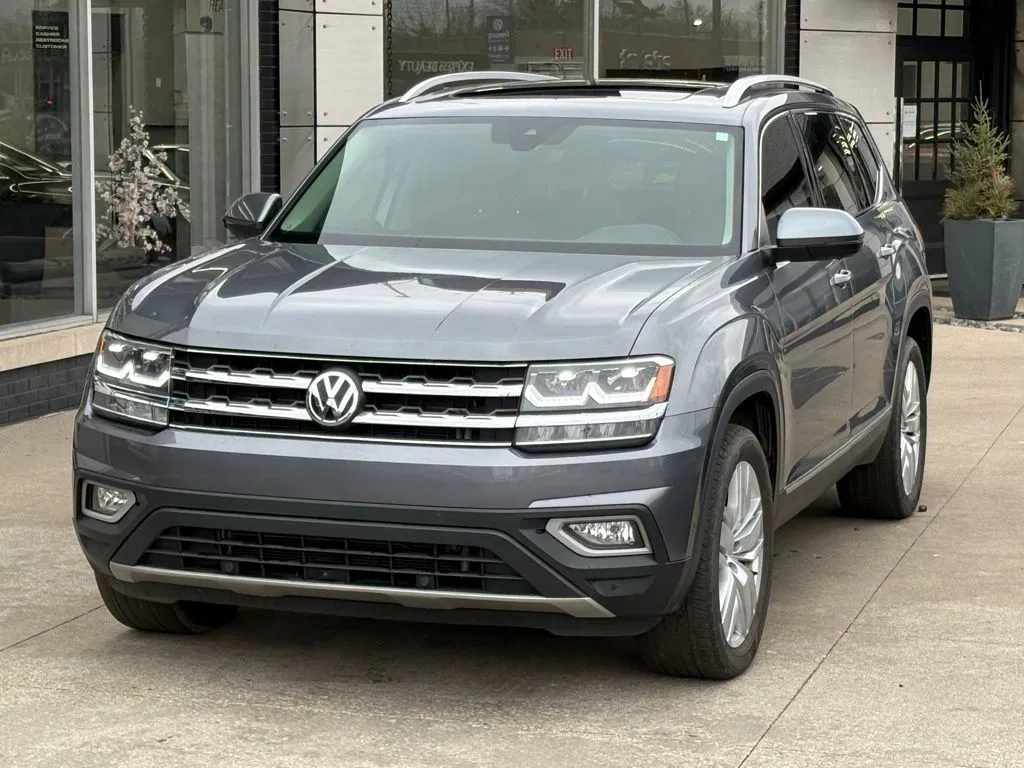 Silver 2018 Volkswagen Atlas SEL Premium for sale in Indianapolis, IN