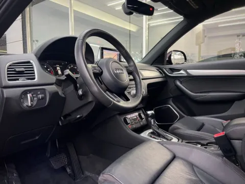 Photos of 2017 Audi Q3 2.0T Prestige for sale in Indianapolis, IN at AutoGiant USA Indianapolis