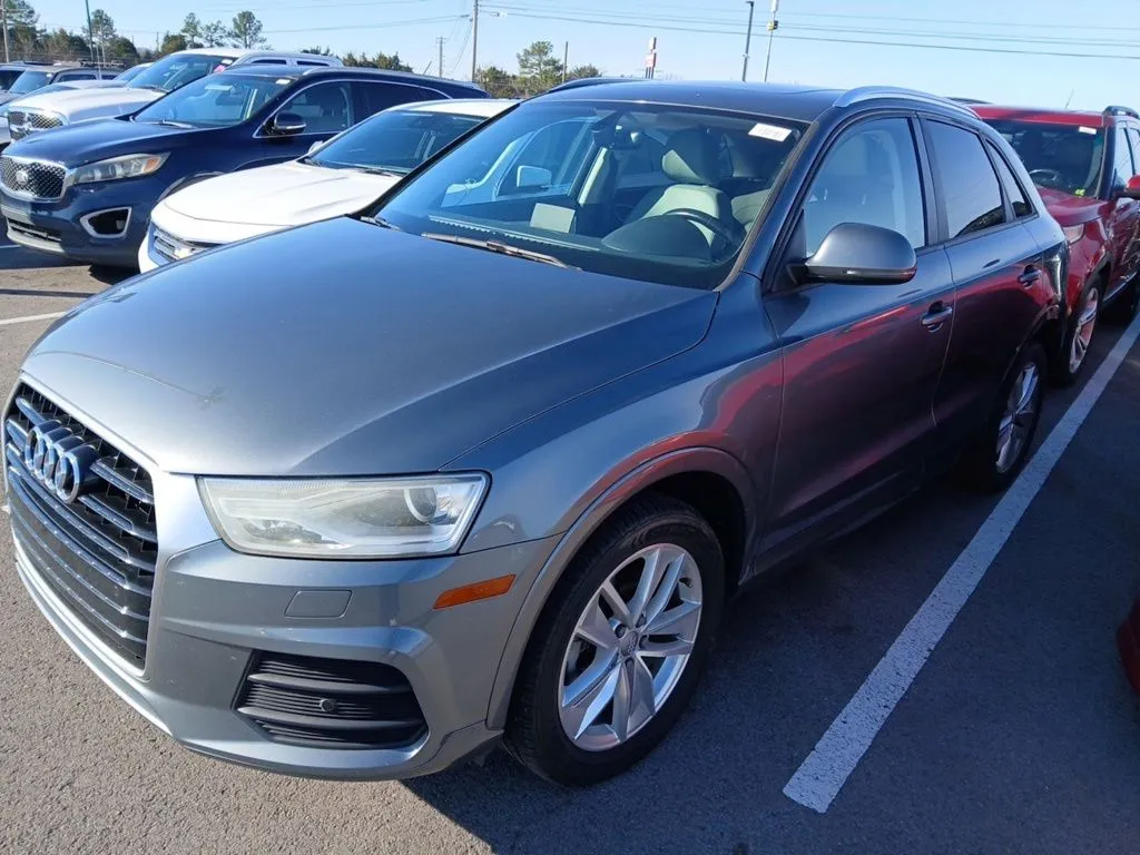 2017 Audi Q3 Premium's photo