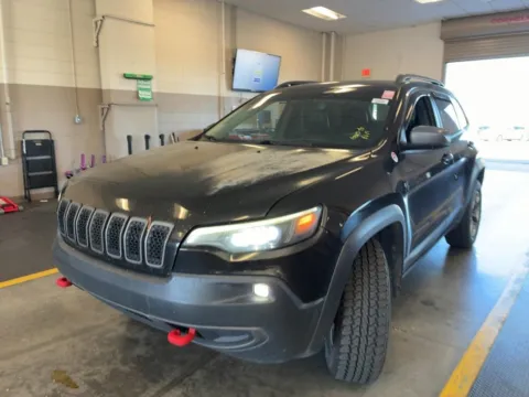 Black 2019 Jeep Cherokee Trailhawk for sale in Indianapolis, IN