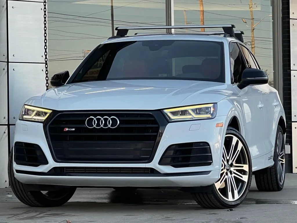 2019 Audi SQ5 Premium Plus's photo