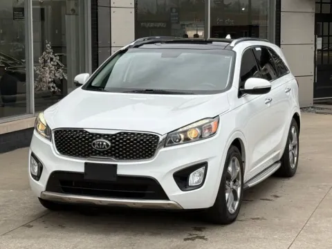 White 2018 Kia Sorento SX for sale in Indianapolis, IN