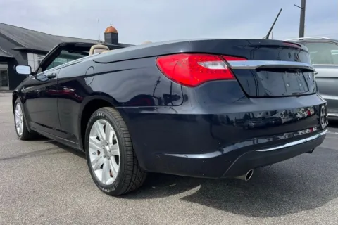 More photos of 2011 Chrysler 200 Touring at AutoGiant USA Indianapolis, IN