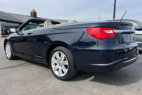 More photos of 2011 Chrysler 200 Touring at AutoGiant USA Indianapolis, IN