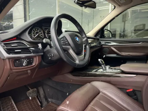 Photos of 2015 BMW X5 xDrive35i for sale in Indianapolis, IN at AutoGiant USA Indianapolis