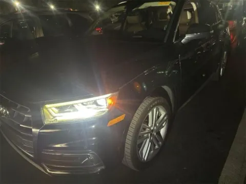 Black 2019 Audi Q5 2.0T Prestige for sale in Indianapolis, IN
