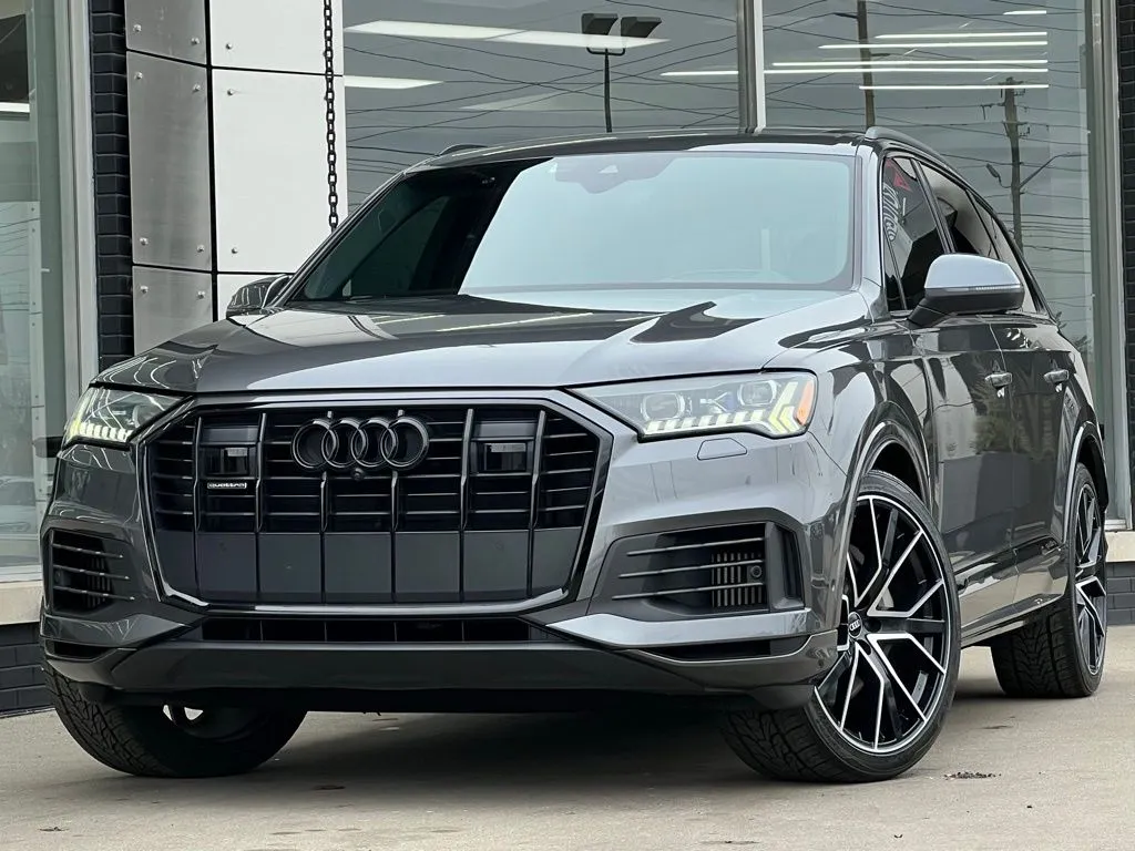 2021 Audi Q7 55 Prestige's photo