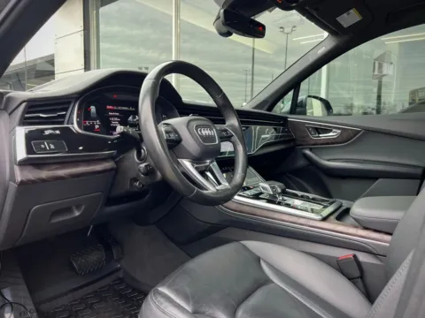 Photos of 2021 Audi Q7 55 Prestige for sale in Indianapolis, IN at AutoGiant USA Indianapolis