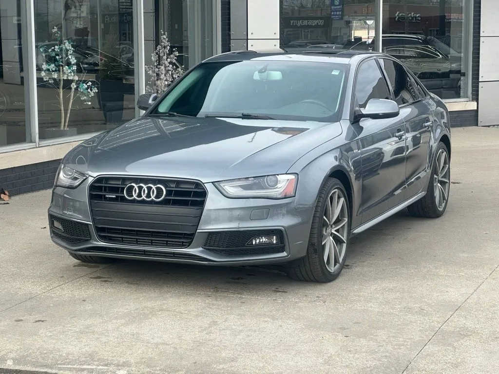 2016 Audi A4 Premium's photo