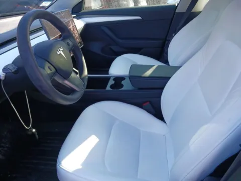 More photos of 2022 Tesla Model 3 Long Range at AutoGiant USA Indianapolis, IN