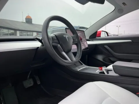 Photos of 2022 Tesla Model 3 Long Range for sale in Indianapolis, IN at AutoGiant USA Indianapolis