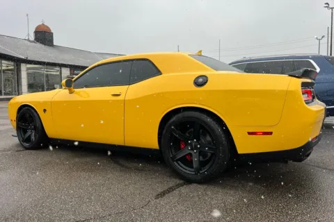 More photos of 2017 Dodge Challenger SRT Hellcat at AutoGiant USA Indianapolis, IN