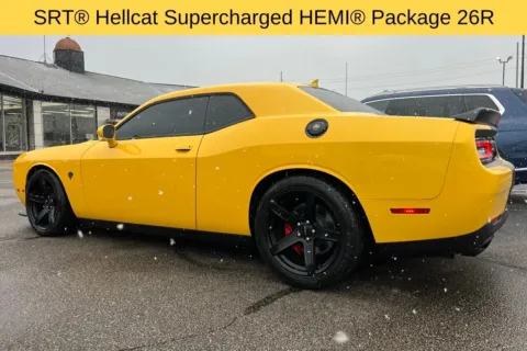 More photos of 2017 Dodge Challenger SRT Hellcat at AutoGiant USA Indianapolis, IN