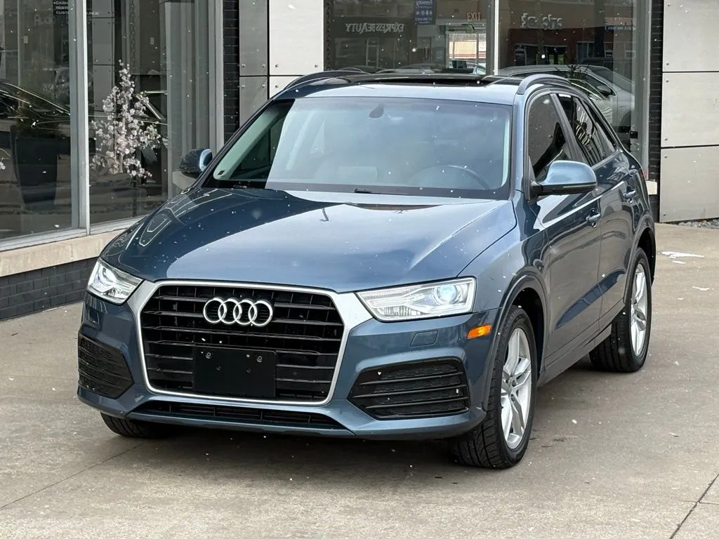 Black 2018 Audi Q3 2.0T Premium for sale in Indianapolis, IN