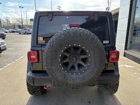 More photos of 2018 Jeep Wrangler Unlimited Rubicon at AutoGiant USA Indianapolis, IN