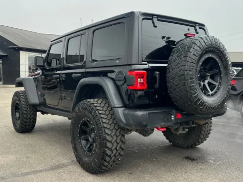 More photos of 2018 Jeep Wrangler Unlimited Rubicon at AutoGiant USA Indianapolis, IN