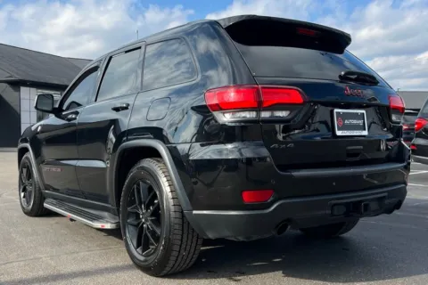 More photos of 2021 Jeep Grand Cherokee Trailhawk at AutoGiant USA Indianapolis, IN