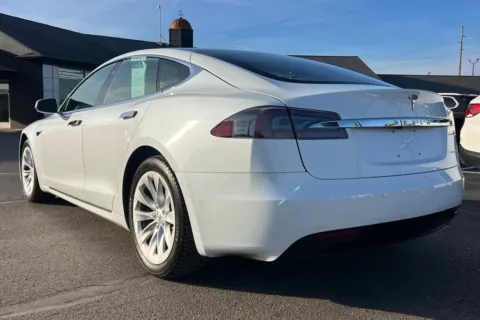 More photos of 2019 Tesla Model S Long Range at AutoGiant USA Indianapolis, IN
