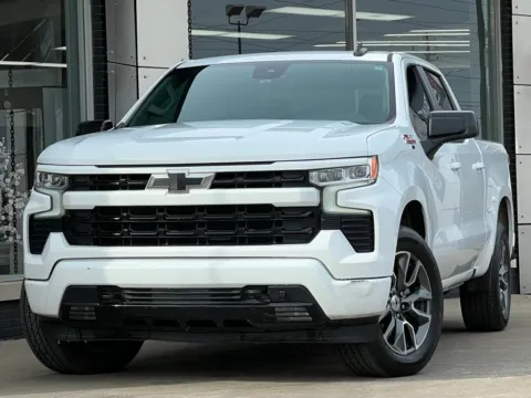 White 2022 Chevrolet Silverado 1500 RST for sale in Indianapolis, IN