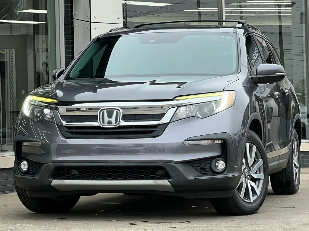 Gray 2019 Honda Pilot EX-L for sale in Indianapolis, IN