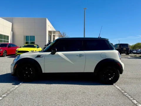 Photos of 2013 MINI Cooper for sale in Indianapolis, IN at AutoGiant USA Indianapolis