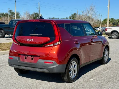 More photos of 2022 Kia Soul LX at AutoGiant USA Indianapolis, IN
