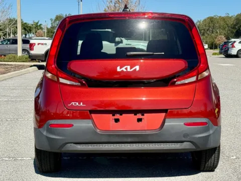 More photos of 2022 Kia Soul LX at AutoGiant USA Indianapolis, IN