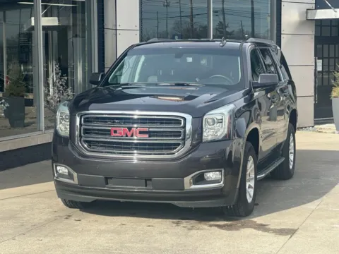 Gray 2018 GMC Yukon SLE for sale in Indianapolis, IN