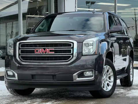 Gray 2018 GMC Yukon SLE for sale in Indianapolis, IN