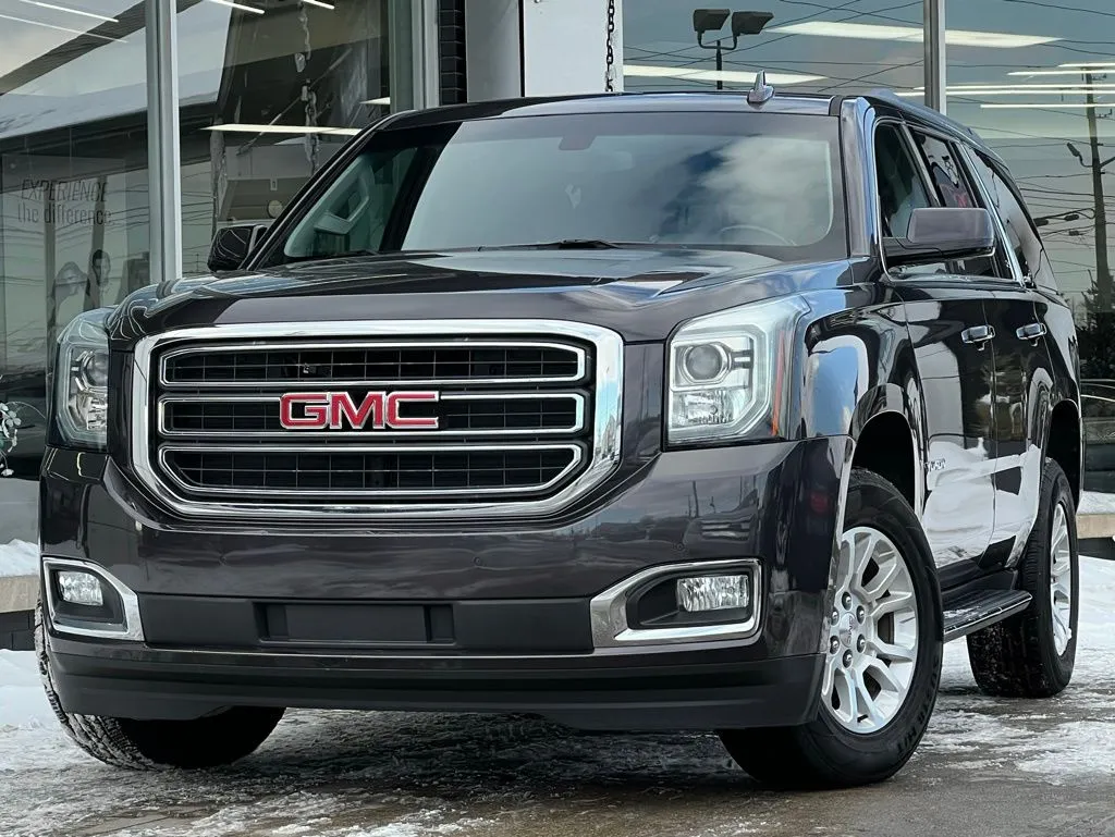 Gray 2018 GMC Yukon SLE for sale in Indianapolis, IN