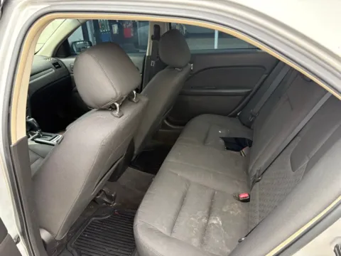 More photos of 2012 Ford Fusion SE at AutoGiant USA Indianapolis, IN