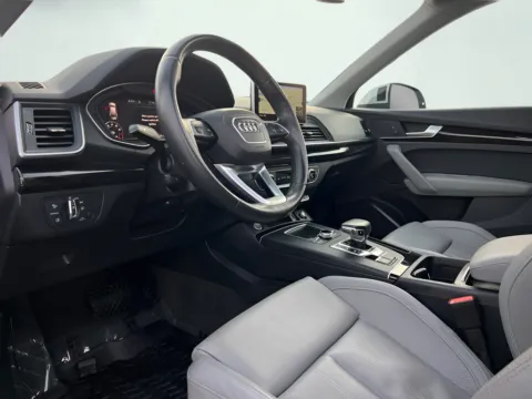 Photos of 2018 Audi Q5 2.0T Premium Plus for sale in Indianapolis, IN at AutoGiant USA Indianapolis