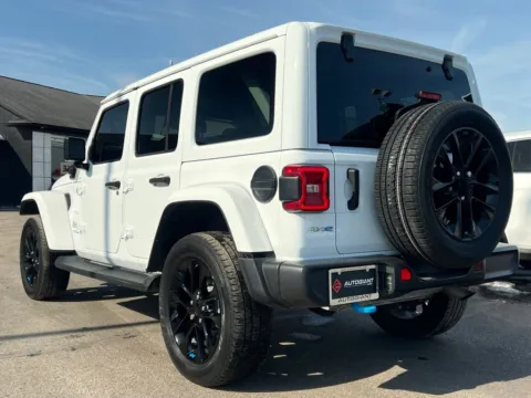 More photos of 2022 Jeep Wrangler Unlimited Sahara 4xe at AutoGiant USA Indianapolis, IN