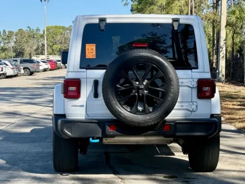 More photos of 2022 Jeep Wrangler Unlimited Sahara 4xe at AutoGiant USA Indianapolis, IN