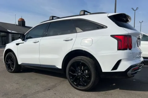 More photos of 2022 Kia Sorento SX at AutoGiant USA Indianapolis, IN