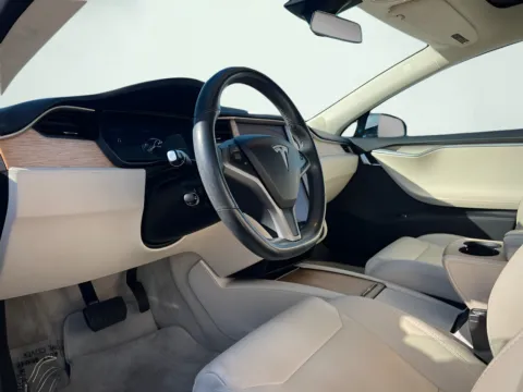 Photos of 2018 Tesla Model S 100D for sale in Indianapolis, IN at AutoGiant USA Indianapolis