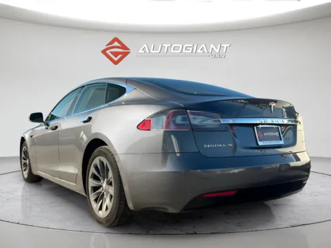 More photos of 2018 Tesla Model S 100D at AutoGiant USA Indianapolis, IN