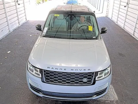Photos of 2020 Land Rover Range Rover Supercharged for sale in Indianapolis, IN at AutoGiant USA Indianapolis