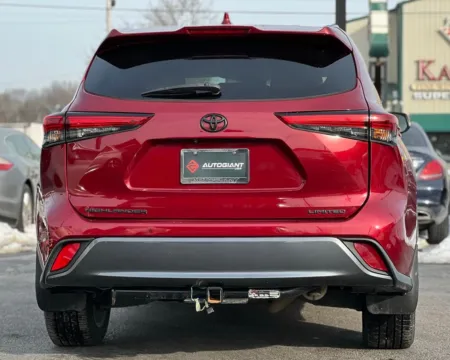 Another view of 2020 Toyota Highlander Limited for sale in Indianapolis, IN at AutoGiant USA Indianapolis