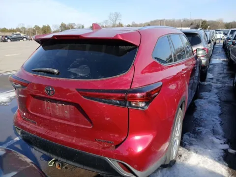 Another view of 2020 Toyota Highlander Limited for sale in Indianapolis, IN at AutoGiant USA Indianapolis