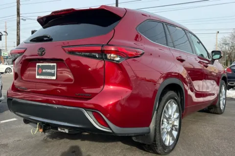 More photos of 2020 Toyota Highlander Limited at AutoGiant USA Indianapolis, IN
