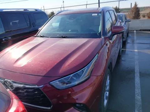Red 2020 Toyota Highlander Limited for sale in Indianapolis, IN
