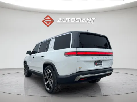 More photos of 2023 Rivian R1S Adventure at AutoGiant USA Indianapolis, IN