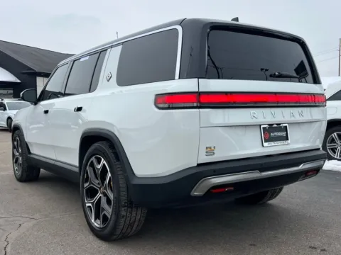 More photos of 2023 Rivian R1S Adventure at AutoGiant USA Indianapolis, IN
