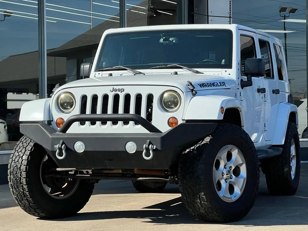 White 2013 Jeep Wrangler Unlimited Sahara for sale in Indianapolis, IN
